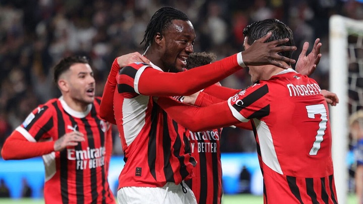 AC Milan volta a vencer a Supertaça de Itália após oito anos